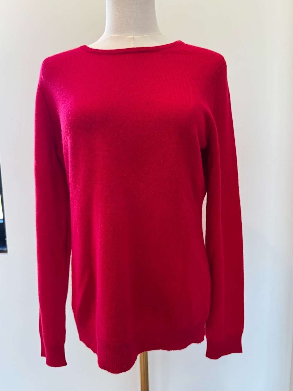 Cashmere Charter Club Soft Luxury Bright Red Crewneck Lightweight Sweater - Picture 3 of 9